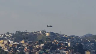 Pouso do helicóptero Pantera do Exército Brasileiro no 10° Batalhão de Infantaria Leve de Montanha.