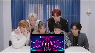 ASTRO reaction ITZY - loco M/V