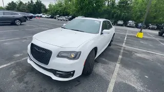 2021 Chrysler 300 S Walkaround (Features, Interior, Exterior)