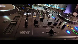 Setting up the Pioneer XDJ-XZ with Serato DJ 3.0 - Control 4 Decks and STEMS