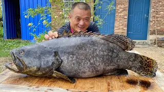 1150買條大石斑魚，阿胖山剔出魚肉做魚丸，魚骨椒鹽，十幾人吃撐了