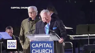 'Praising the Name of Jesus': Easter Sunrise Service Returns to Lincoln Memorial in Washington DC