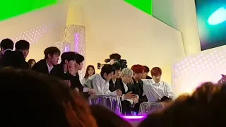 [2018 MAMA PREMIERE IN KOREA] Wanna One Reaction to Marion Jola's Performance 'Jangan'