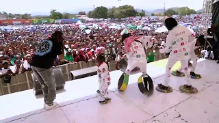 DOGOJANJA Afanya KUFURU ARUSHA APIGA SHOW BABKUBWA! AWAPANDISHA WADUDU KWENYE STAGE