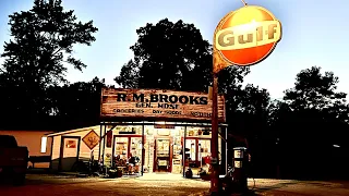 Friday Night Live at the Historic RM Brooks General Store with Tiffany and John