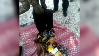 Прикордонники виявили в КПВВ Мар'їнка 5 рушниць та 390 набоїв