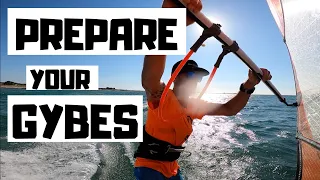 How to carve gybe, the preparation and entrance!  Windsurf Ride-Along Sessions with Cookie.