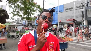 Moçambicano prova COMIDAS DE RUA em João Pessoa