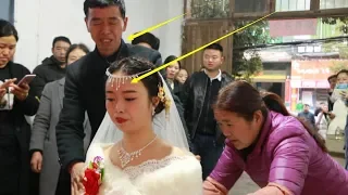 贵州大山里办酒，女儿远嫁全家人都哭了