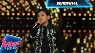 Con gran sentimiento, concursante interpreta "Abrázame Muy Fuerte" en La Voz Kids. |La Voz Kids 2022