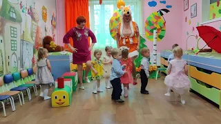 Праздник осени в нашем детском саду яслях "Маленькая страна" в Одинцово в октябре 2019