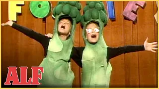 ALF Helps Brian Become Asparagus in the School Play | S1 Ep21 Clip
