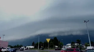 Silna burza + shelf cloud (Superkomórka burzowa) Mikołów 09.05.2018