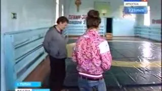 Наталья Воробьева подарила тренеру автомобиль