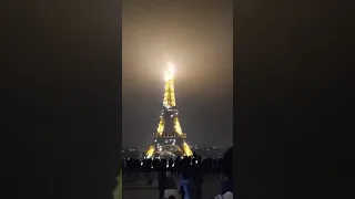 Tour Eiffel illuminée / Illuminated Eiffel tower