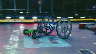 BATTLEBOTS 2023 FINAL - SAWBLAZE VS HUGE