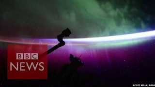 Northern Lights: Timelapse shows Aurora Borealis from space - BBC News