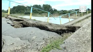 Через негоду у Калуському районі обвалився міст