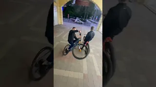 Еееее скоро лето 😋 #bikelife #wheelie #стант #bmx_cycle_stunt_video #вили #stuntbicycle #стрит