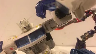 Transformers dark of the moon Optimus prime versus Sentinel prime and Megatron stop motion