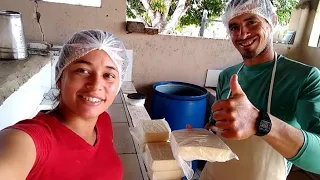 COMO A GENTE FAZ Ó MELHOR QUEIJO COALHO ARTESANAL ! (família Veiga - jau e Tulio)