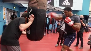 RAW POWER! - ANTHONY JOSHUA SMASHES THE HEAVY BAG - AS ROB McCRACKEN TALKS HIM THROUGH