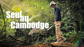 SEUL AU CAMBODGE (documentaire)