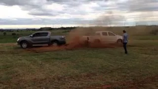 Toyota Hilux vs. Mazda bt50