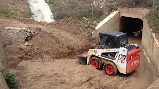 Bobcat S100 Menfez temizliği