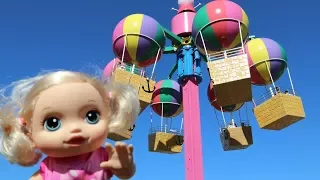 La Muñeca Baby Alive Ana va a Divertirse al Parquecito de Atracciones de Peppa Pig!!! TotoyKids