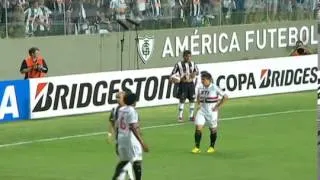 'Água de Ronaldinho'  GE revela indícios de jogada ensaiada do Galo   globoesporte com2