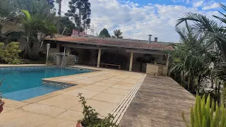 Vendo chácara 3000m em Terra Preta 5 dorm. (3 suítes) R$1.800.000,00