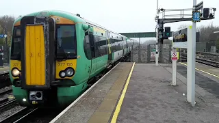 Trains at: Gatwick Airport, BML, 02/12/23