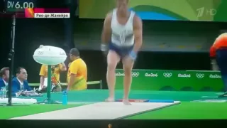 7 августа 2016, 21:05  Гимнаст из Франции сломал ногу во время опорного прыжка, но обещает взять «з