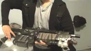 Gears of War 3 Epic Edition and Retro Lancer Replica Unboxing!!!