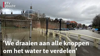 Water in Linge blijft stijgen, Leerdam deelt zandzakken uit | RTV Utrecht