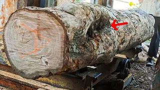 Amazing!! The process of sawing swollen and hollow teak wood.