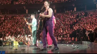 The Jonas Brothers - goodnight and goodbye - happiness begins tour -Toronto night 2