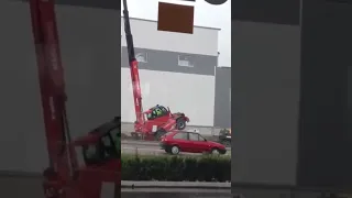 Disaster on the job: Manitou MRT2540 outrigger mishap
