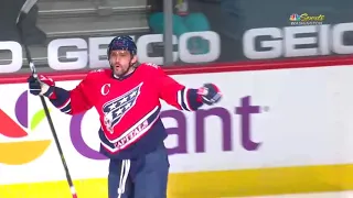 Alex Ovechkin scores goal #718 and passes Phil Esposito (2021)