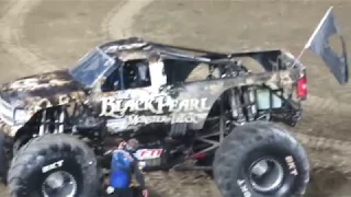 Monster Jam Anaheim Max-D vs The Black Pearl Finals