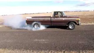 1977 Ford 460 burnout