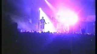 09 - blink-182 - All Of This (Live - Dublin, THE LAST SHOW)