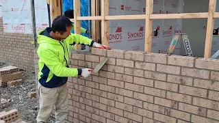 how many bricks do you think a bricklayer can work in one day in Australia?