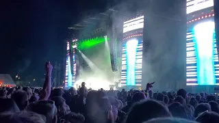 MGK GETS BOOED OFF STAGE AT LOUDER THAN LIFE 2021