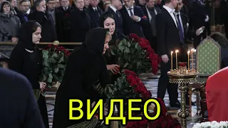 ПОХОРОНЫ ВЕЛИКОЙ АКТРИСЫ