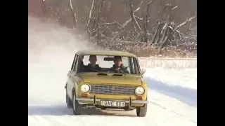 Lada 2101 snow drift