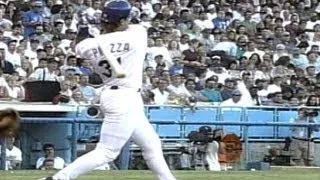 Piazza's homer clears Dodger Stadium