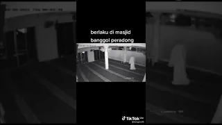 Penampakan Jin Islam Di Masjid