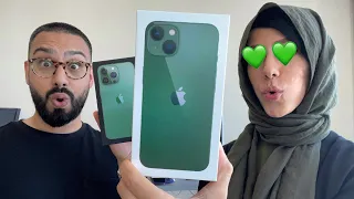 Wife REACTS to Green iPhone 13 and iPhone 13 Pro 💚